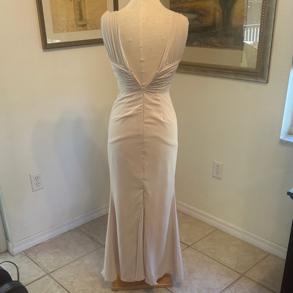 Bill Levkoff Elegant Cream Evening Gown Size 2 - Picture 11 of 14